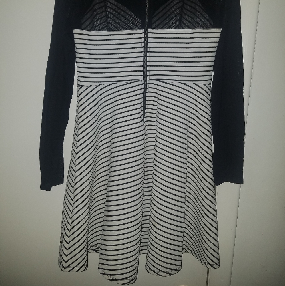 DRESS - Picture 4 of 4